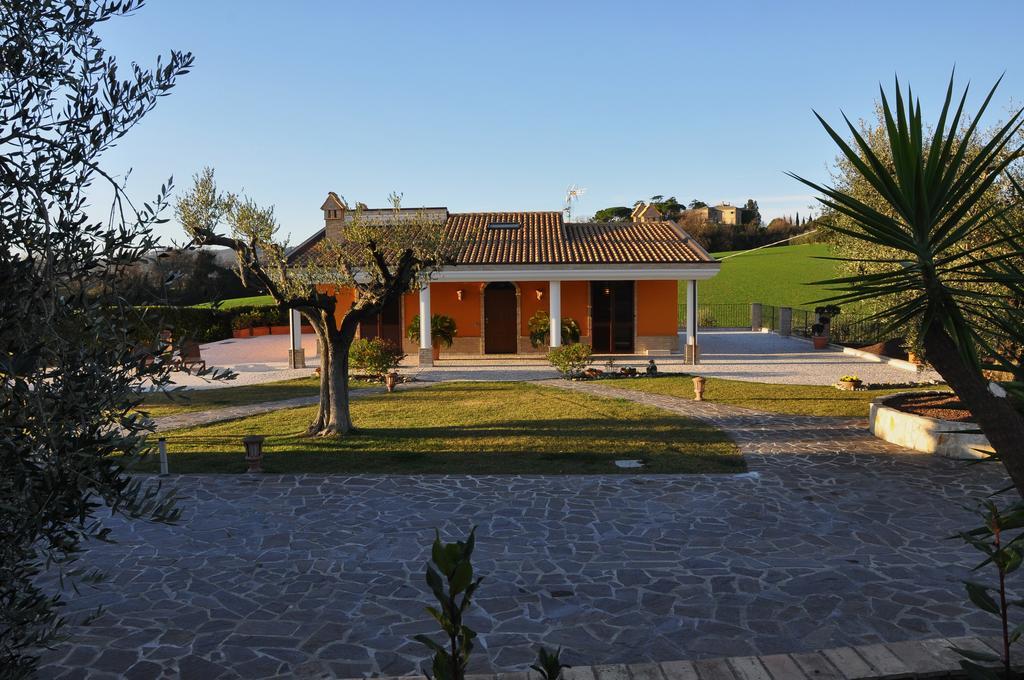 B&B Agrifoglio SantʼElpidio a Mare Exteriör bild