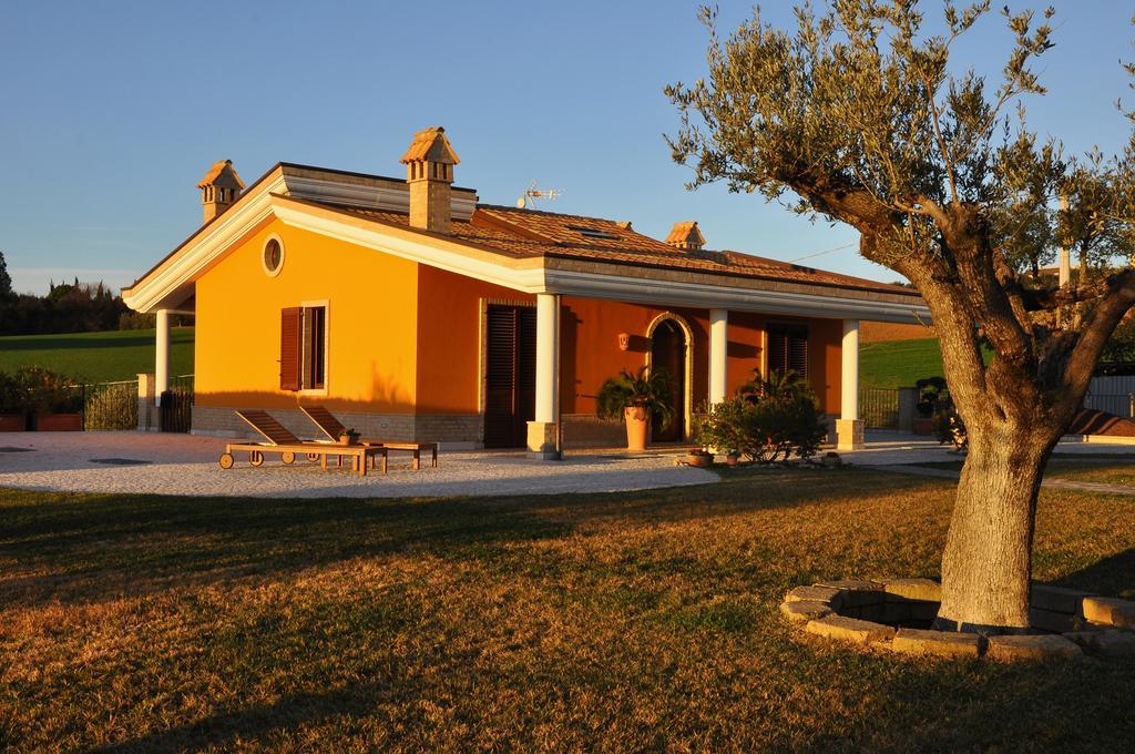 B&B Agrifoglio SantʼElpidio a Mare Exteriör bild